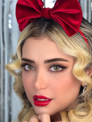 لنز چشم دهب مدل اولیو رنگ سبز